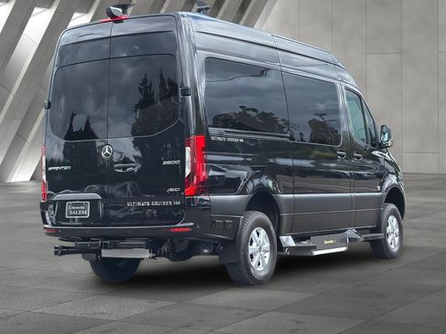 Used 2023 Mercedes-Benz Sprinter 2500 image 4