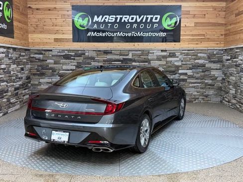 Used 2023 Hyundai Sonata SEL w/ Convenience Package FWD image 9