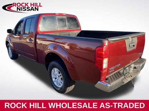 Used 2015 Nissan Frontier SV image 5