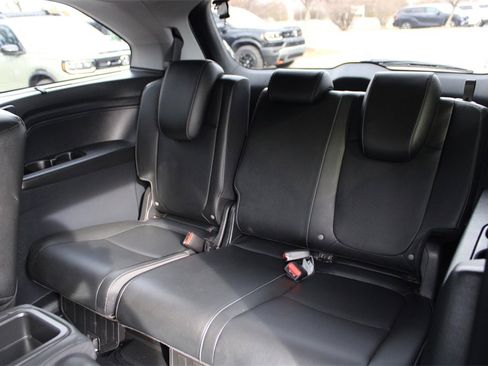 Certified 2024 Honda Odyssey Touring image 13