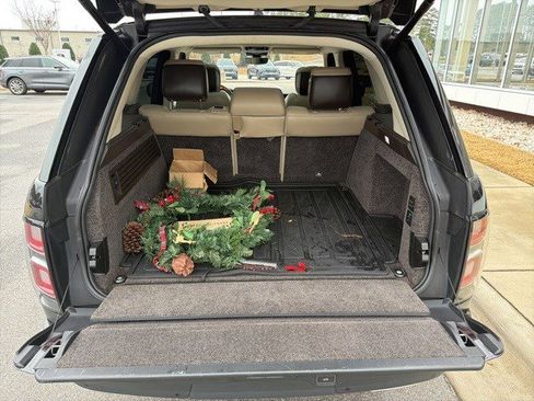 Used 2019 Land Rover Range Rover HSE image 25