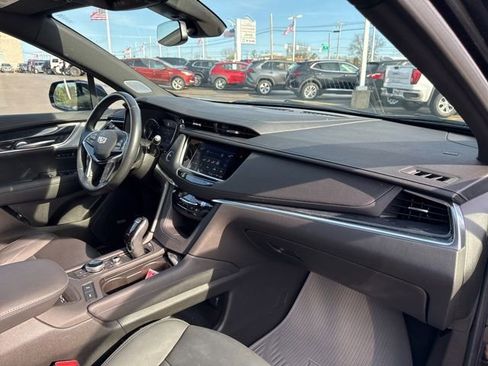 Certified 2023 Cadillac XT5 Premium Luxury image 28