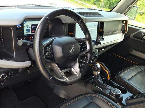 Certified 2022 Ford Bronco Badlands image 16