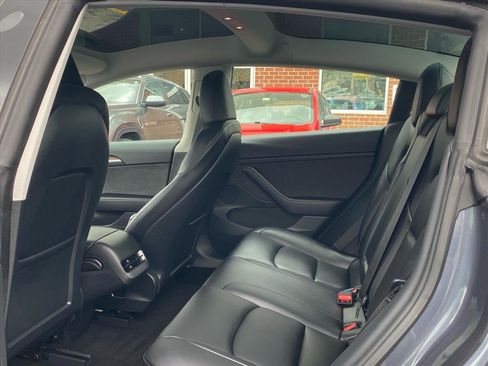 Used 2023 Tesla Model 3 Standard Range image 21