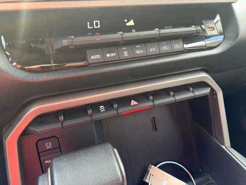 Used 2023 Toyota Tundra SR5 AWD/4WD image 28