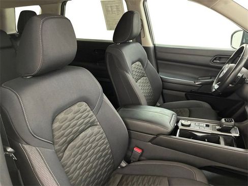 Used 2023 Nissan Pathfinder SV w/ Cargo Package image 14