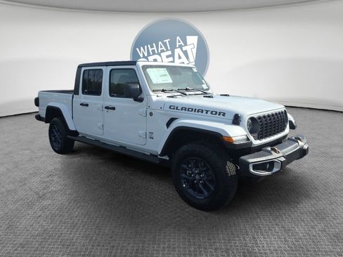 New 2026 Jeep Gladiator Sport AWD/4WD image 1