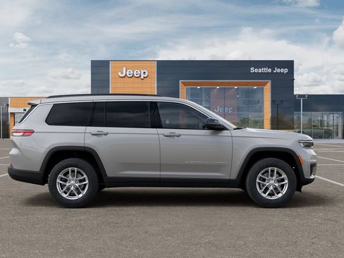 New 2026 Jeep Grand Cherokee L Laredo AWD/4WD image 22
