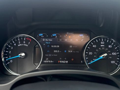 Used 2019 Ford Expedition XLT w/ Equipment Group 202A AWD/4WD image 31