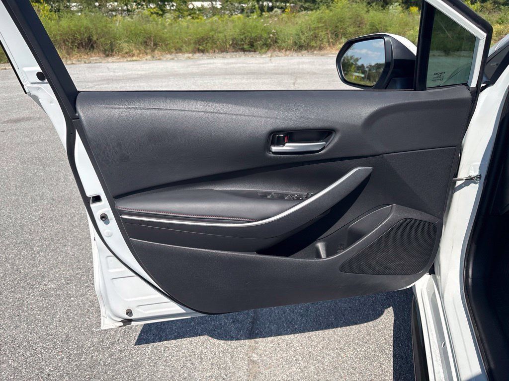Certified 2024 Toyota Corolla SE FWD image 16