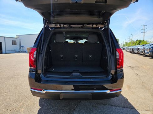 New 2026 GMC Yukon Elevation image 4