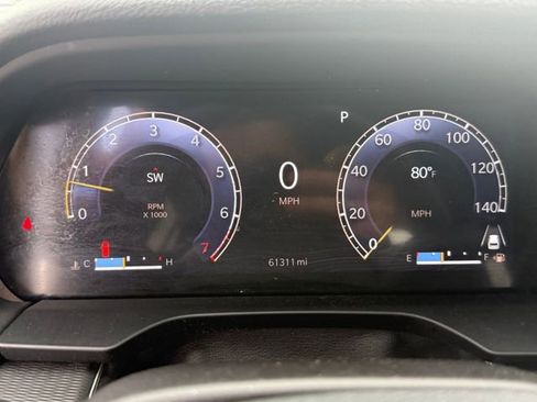 Used 2023 Jeep Grand Cherokee Altitude image 18