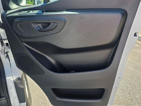 New 2025 Mercedes-Benz eSprinter 170 Cargo image 24