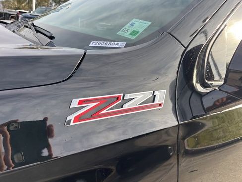 Used 2023 Chevrolet Suburban Z71 w/ Luxury Package image 3