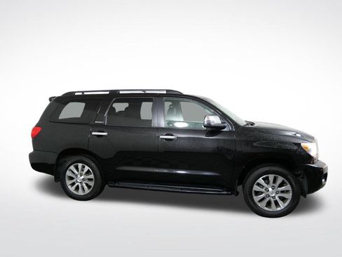 Used 2016 Toyota Sequoia Limited w/ Safety & Convenience Package AWD/4WD image 2