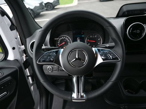 Used 2026 Mercedes-Benz Sprinter 4500 image 2