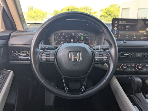Used 2023 Honda Accord EX-L image 18