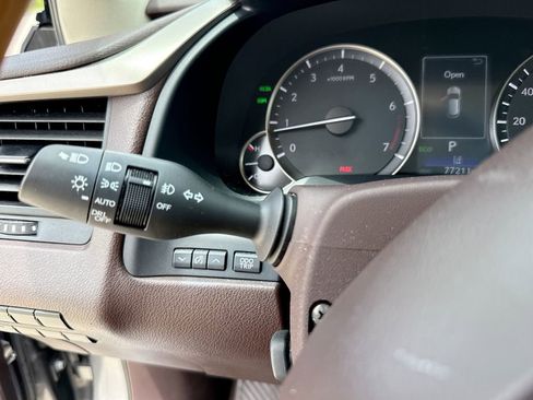 Used 2017 Lexus RX 350 FWD w/ Premium Package image 28