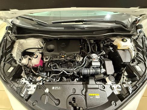 Certified 2024 Toyota Sienna XLE image 10