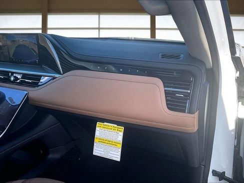 New 2026 INFINITI QX80 Luxe RWD image 17