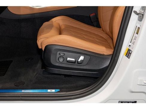 New 2026 BMW X5 xDrive50e w/ Premium Package AWD/4WD image 57