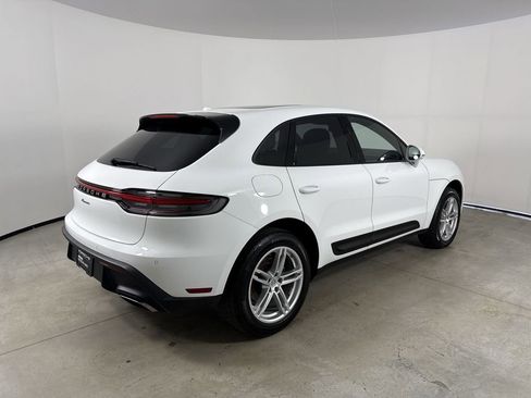 Certified 2023 Porsche Macan AWD/4WD image 7