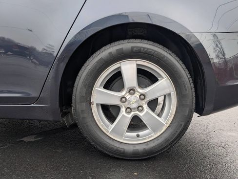 Used 2014 Chevrolet Cruze LT image 23