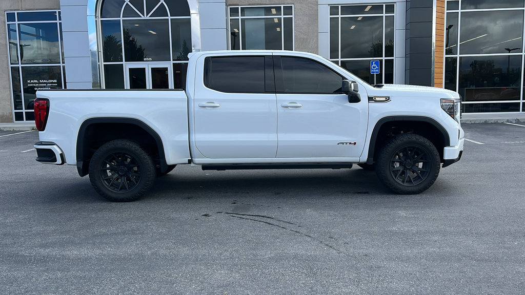 Used 2025 GMC Sierra 1500 AT4 w/ AT4 Premium Package AWD/4WD image 2
