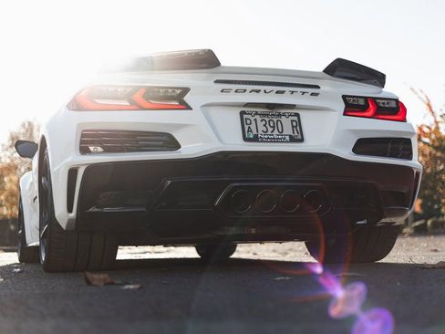 Used 2024 Chevrolet Corvette Z06 w/ Stealth Interior Trim Package image 30