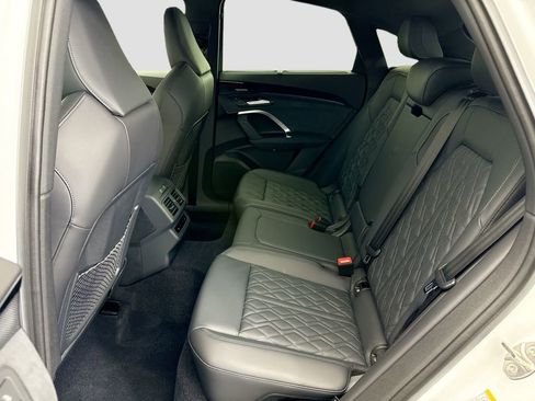 New 2025 Audi SQ5 Prestige image 20