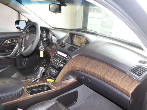 Used 2011 Acura MDX w/ Technology Package AWD/4WD image 31
