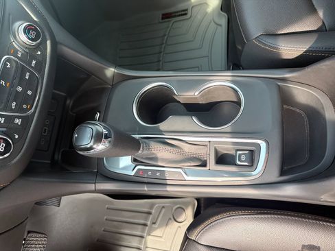 Used 2020 Chevrolet Equinox Premier FWD image 20