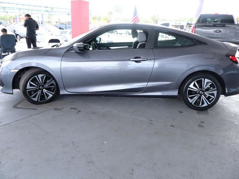 Used 2017 Honda Civic EX-T image 10