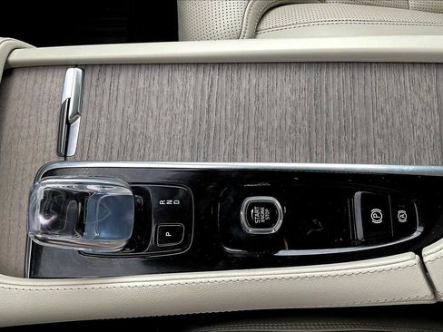 Used 2022 Volvo XC90 T8 Inscription image 20