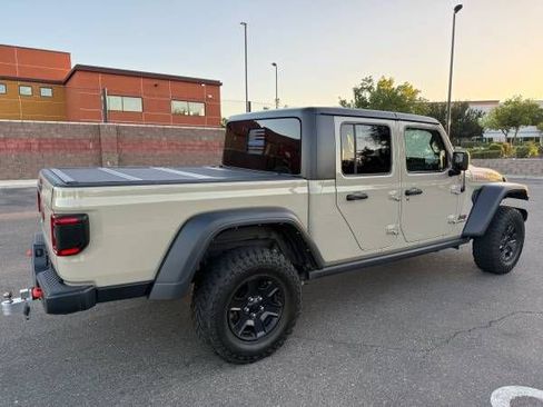 Used 2022 Jeep Gladiator Mojave w/ LED Lighting Group AWD/4WD image 4