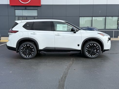 New 2026 Nissan Rogue SV image 2