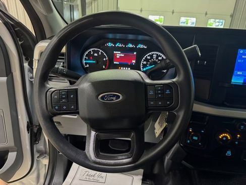 Used 2025 Ford F250 XL AWD/4WD image 12
