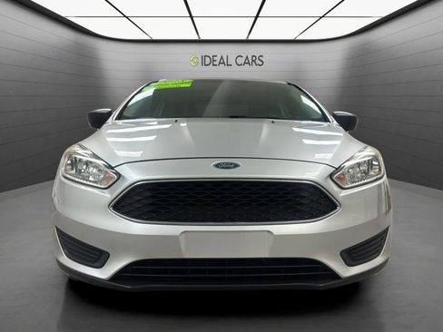 Used 2018 Ford Focus S FWD image 2