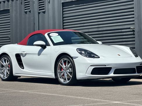 Certified 2022 Porsche 718 Boxster S RWD image 12