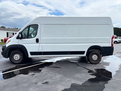 Used 2025 RAM ProMaster 3500 w/ Convenience Group