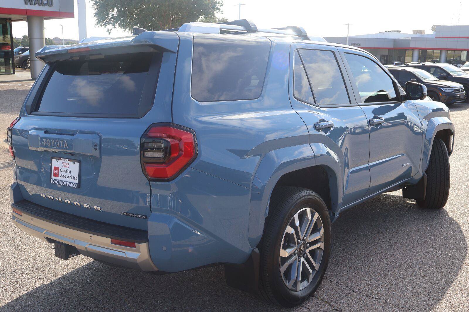 Certified 2025 Toyota 4Runner Limited AWD/4WD image 3