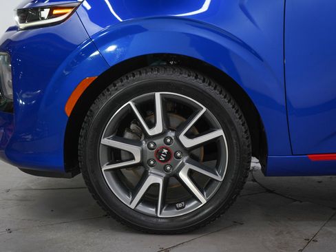 Used 2020 Kia Soul GT-Line Turbo FWD image 28
