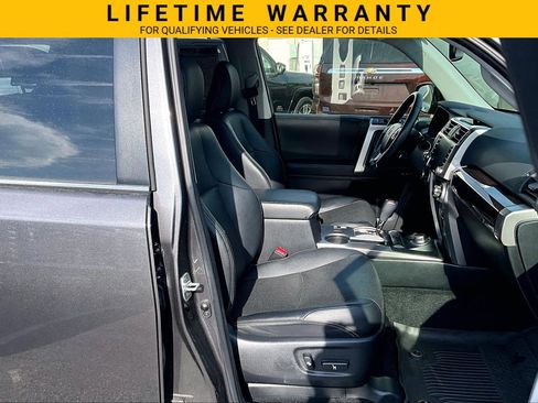Used 2023 Toyota 4Runner Limited AWD/4WD image 7