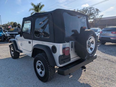 Used 2003 Jeep Wrangler SE image 5