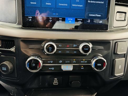 Used 2025 Ford F150 XLT w/ Equipment Group 301A Standard RWD image 15