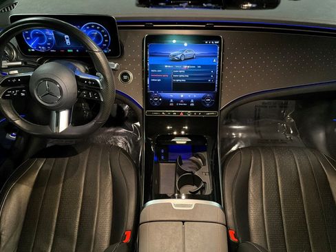Used 2022 Mercedes-Benz EQS 450+ Sedan image 12
