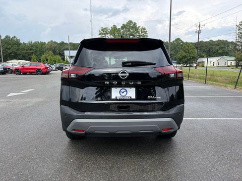 Used 2023 Nissan Rogue SV AWD/4WD image 6