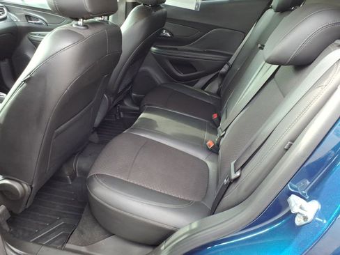 Used 2020 Buick Encore Preferred image 12