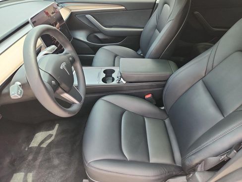 Used 2023 Tesla Model 3 Standard Range RWD image 19