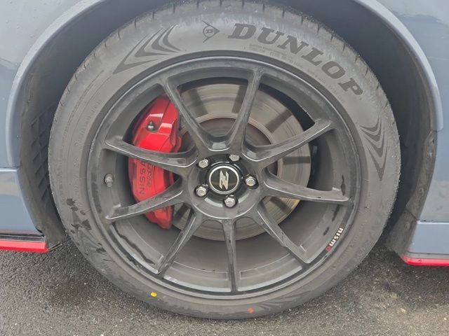 Used 2024 Nissan Z NISMO w/ Floor Mat Package RWD image 2